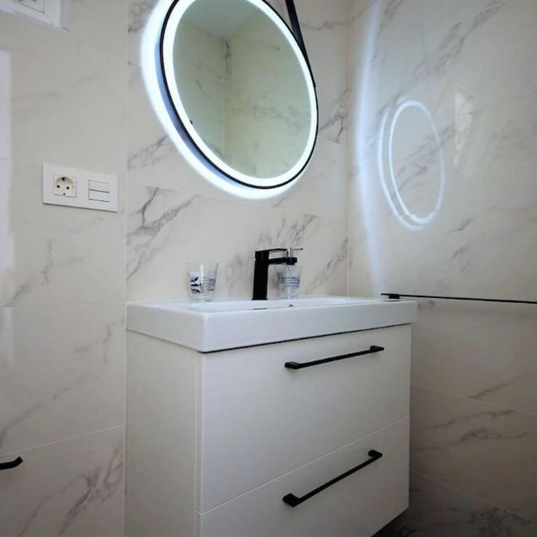 Yamato Apartment Albir - Two-Bedroom Apartment - 13