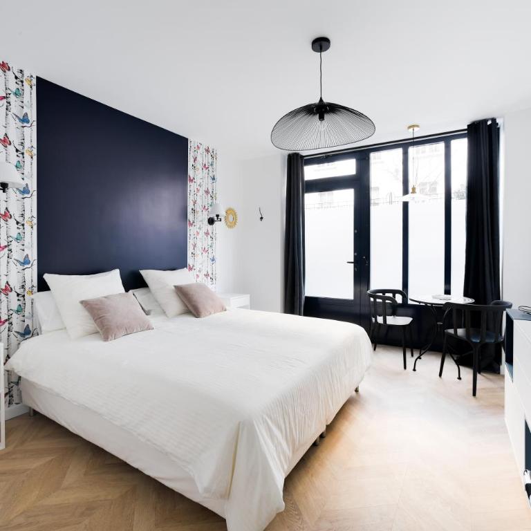 Studio "Café Papillon"-Paris 15 - Studio Supérieur - 1