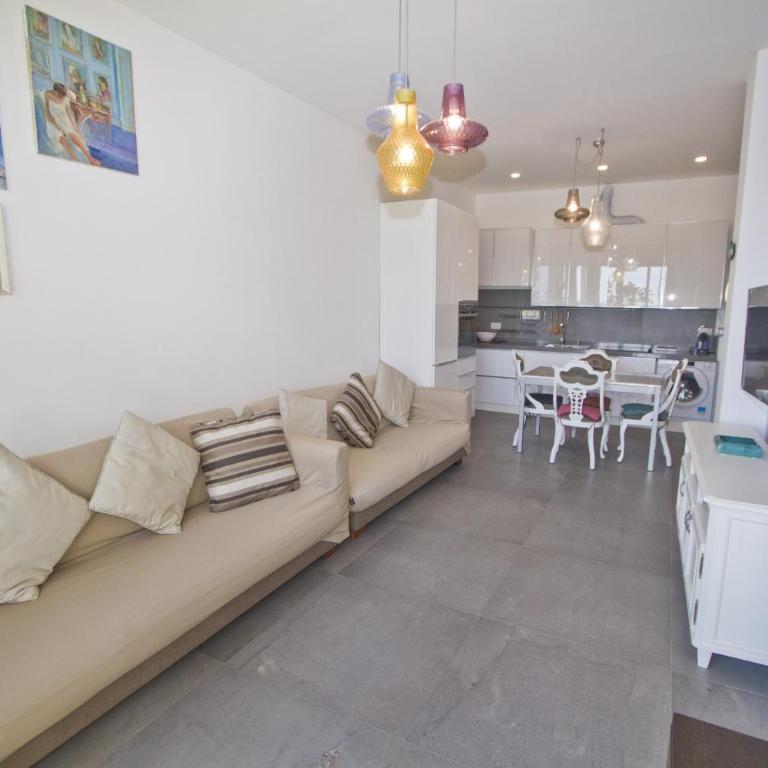 Garden Floor Condo with Promenade Sea View - Appartement - Rez-de-Chaussée - 9
