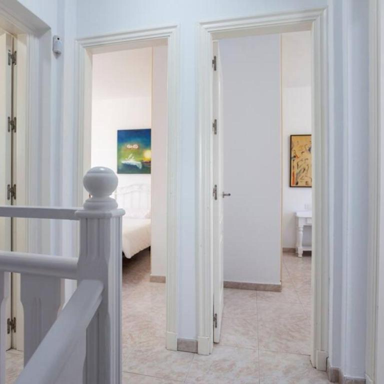 Corralejo Boutique Art Villa Fuego with Private Pool BBQ 20 seconds to the Beach by Amazzzing Travel - Villa - 25