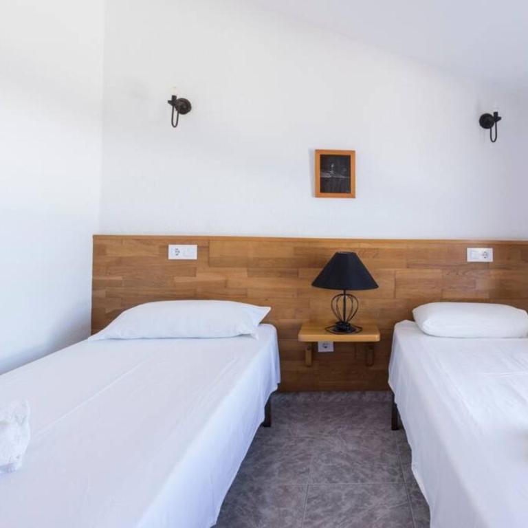Villa Remos with Beachfront Views Private Heated Pool Fast Wifi BBQ by Amazzzing Travel - Villa - 21