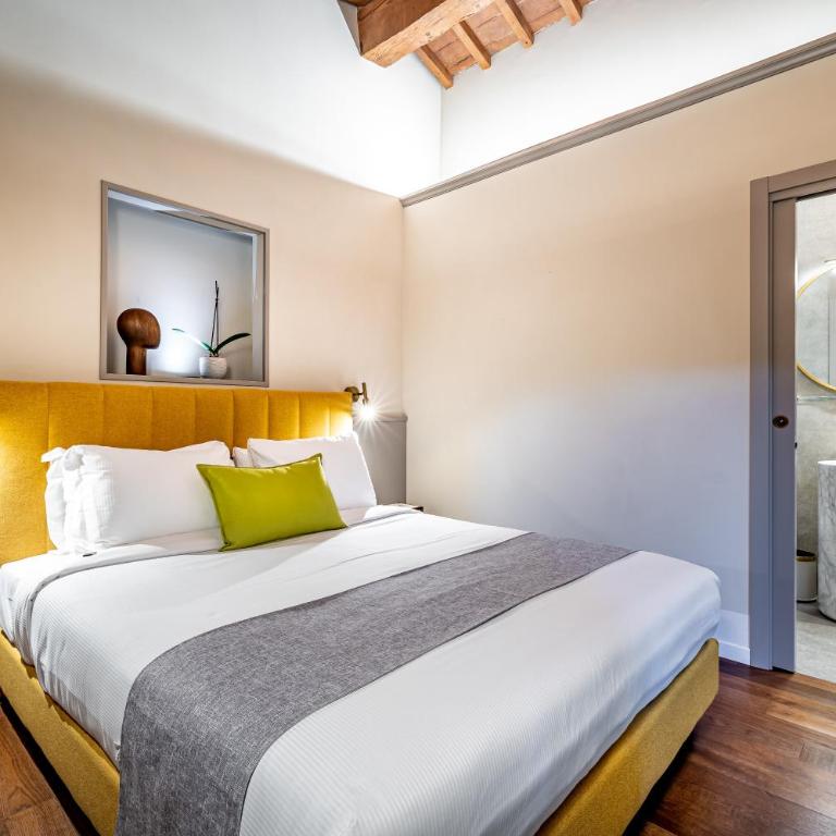 Le Torri by Dimora Collection - 18th-Century Palazzo Suites in Florence - Adults Only - Junior Suite Deluxe - 17