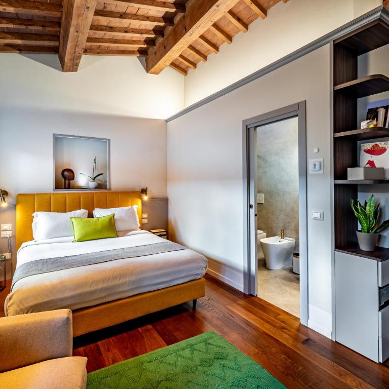 Le Torri by Dimora Collection - 18th-Century Palazzo Suites in Florence - Adults Only - Junior Suite Deluxe - 24