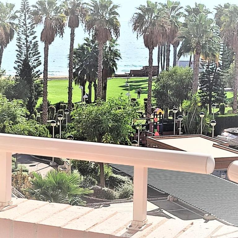 Apartamentos varios con 2 dorm en Marina Dor , la playa de Amplaries 47 , vista lateral al mar - Apartamento de 2 dormitorios - 11
