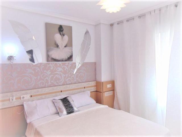 Apartamentos varios con 2 dorm en Marina Dor , la playa de Amplaries 47 , vista lateral al mar - Apartamento de 2 dormitorios - 23