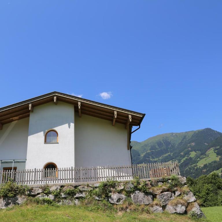 Haus Annemarie Schiestl - Three-Bedroom Apartment - 1