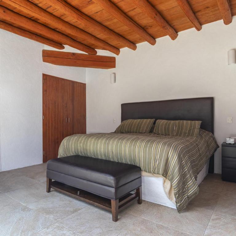 Top location with private pool - Vacation Home - 9
