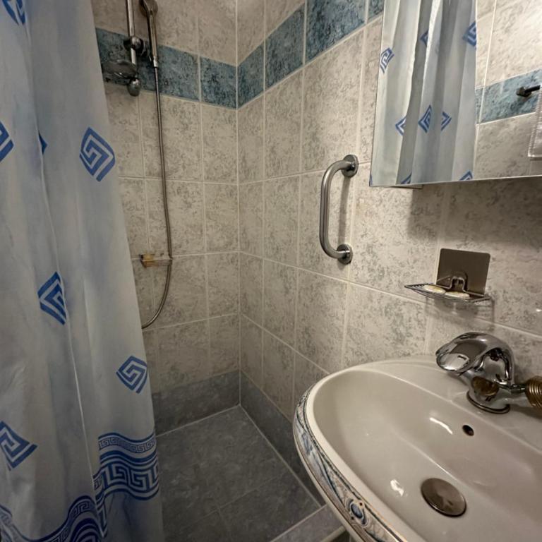 Beatrix Lux Hotel - Dvokrevetna Soba sa Zasebnim Krevetima i Balkonom - 2