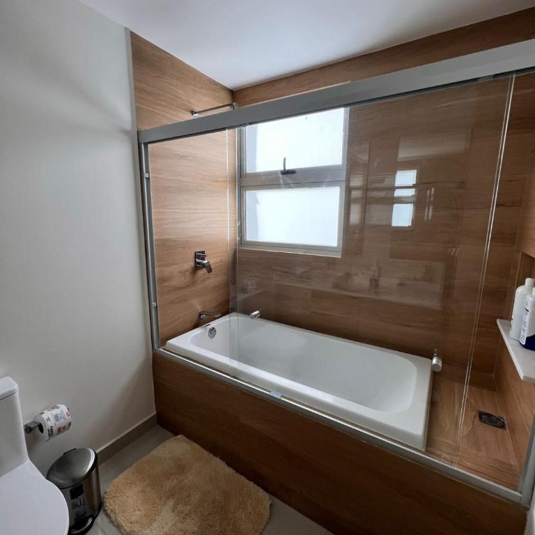 Camino al Mar Apartment with Amazing View of the Ocean, Beach and Swimming Pool - Three-Bedroom Apartment - 17
