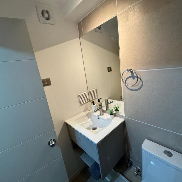 Departamento downtown inn - Chillan Factura Empresas - Parking - wifi - Apartamento de 2 dormitorios - 12