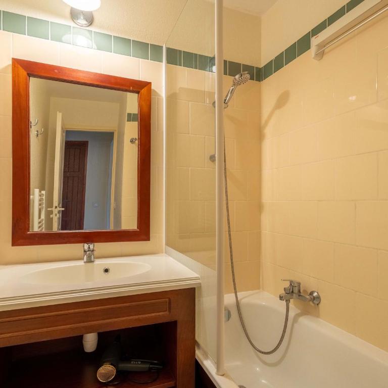Appartement à Biscarrosse avec Piscine, Boulodrome et Terrasse – 7 Personnes, Ménage Inclus - FR-1-319-497 - Appartement - 16