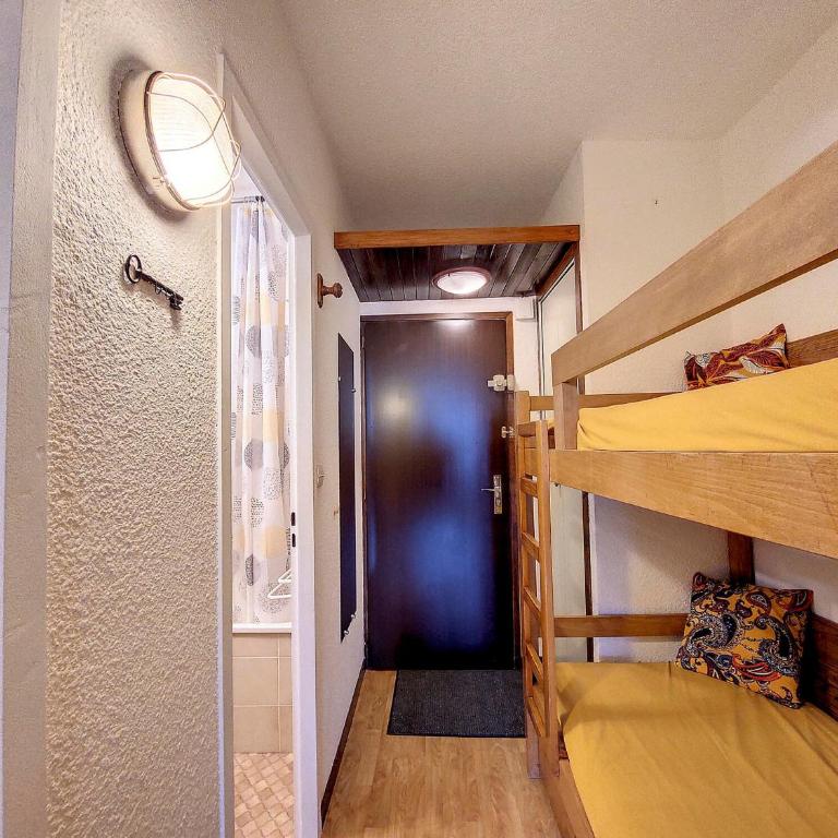 Studio fonctionnel avec coin montagne et balcon exposé Sud, proche pistes et commerces - Studio - 6