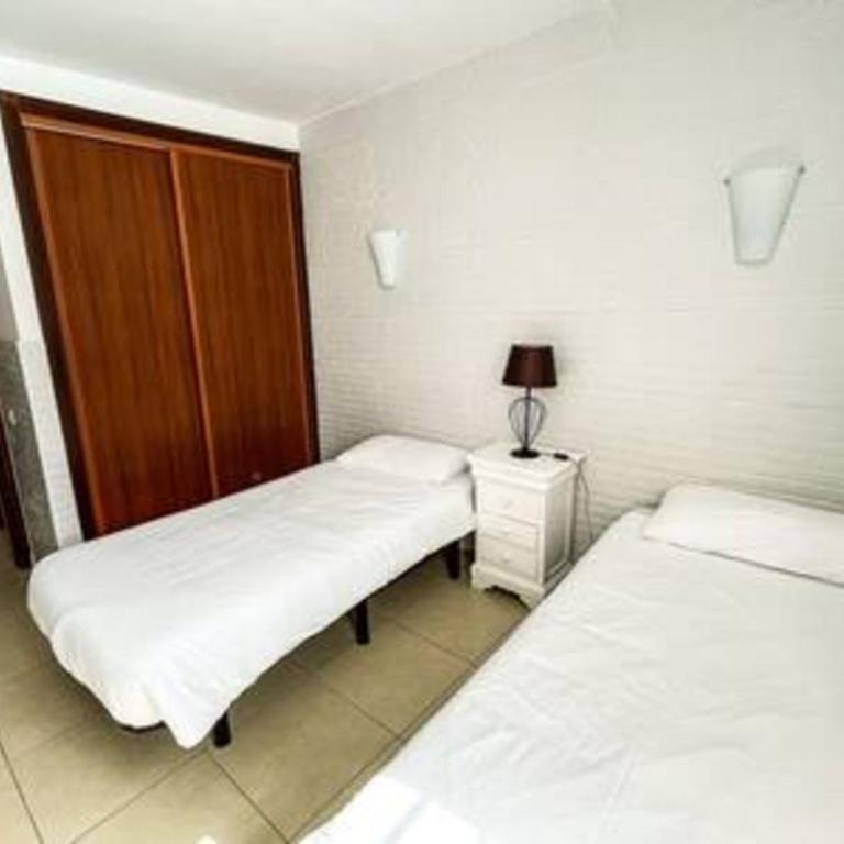 Beachfront Villa San Antonio with Private Heated Pool BBQ in the Heart of Corralejo by Amazzzing Travel - Villa - 22