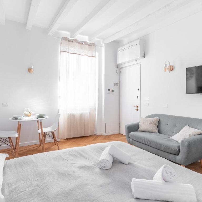 Milan Stay - Alzaia Naviglio Grande - Appartamento Deluxe - 1