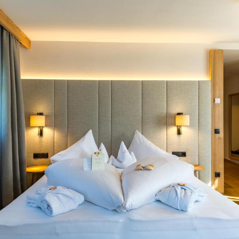 Mirabell Dolomites Hotel - Suite Junior con Vista Montagna - 1