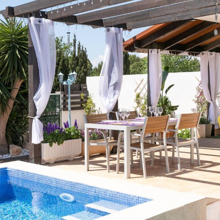 Agustina - Casa adosada en Riumar con jardín, barbacoa y cerca del mar - Deltavacaciones - Casa de 2 dormitorios - 5