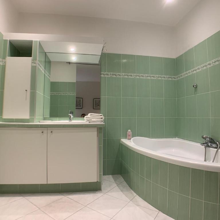 CLEMENCEAU Plage Palais Cannes - Appartement 2 Chambres - 24