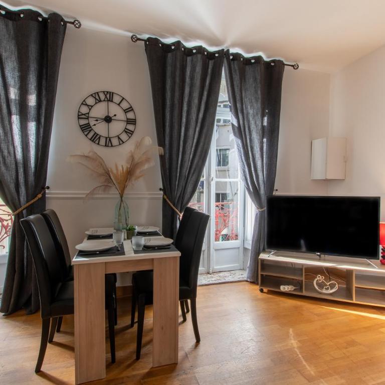 La Comédie de Montpellier - Appt chaleureux - Two-Bedroom Apartment - 13