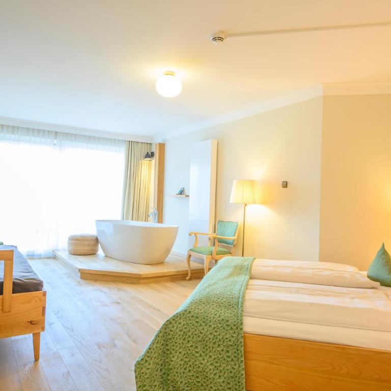 Biohotel Garmischer Hof - Panorama & Natur - 3