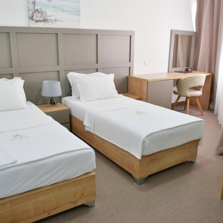 Magnolia Place - Double or Twin Room - 3