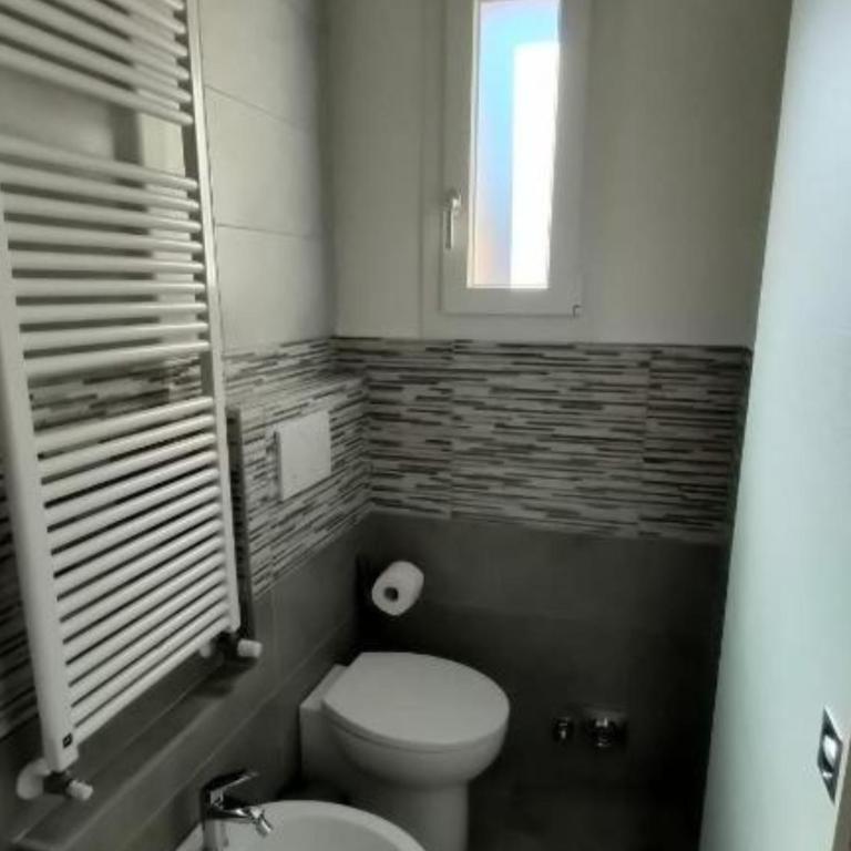 Maggiore Rooms Bologna - King Room with Balcony - 13