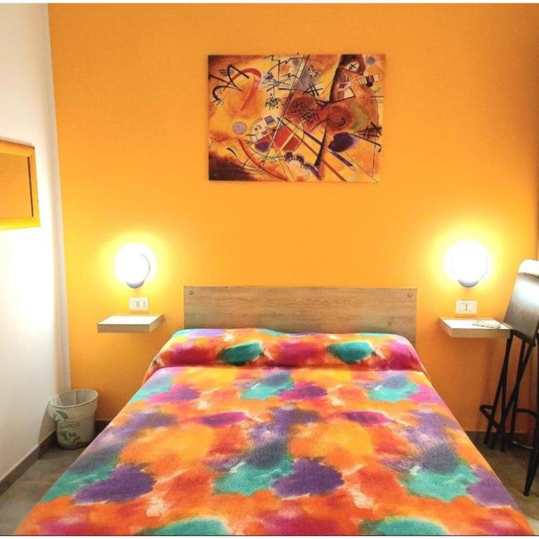 Maggiore Rooms Bologna - King Room with Balcony - 1