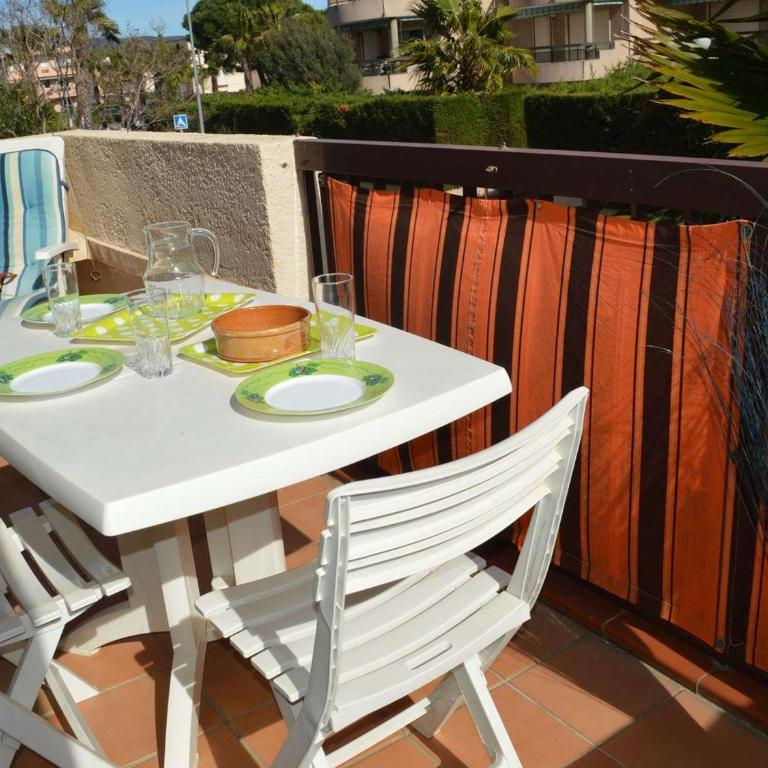 Studio mezzanine 4 couchages avec climatisation, terrasse et parking à Cavalaire - FR-1-226B-30 - Appartamento (4 Adulti) - 9