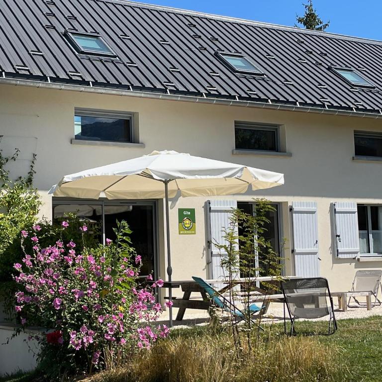 Gite Le Rucher - Maison 4 Chambres - 2