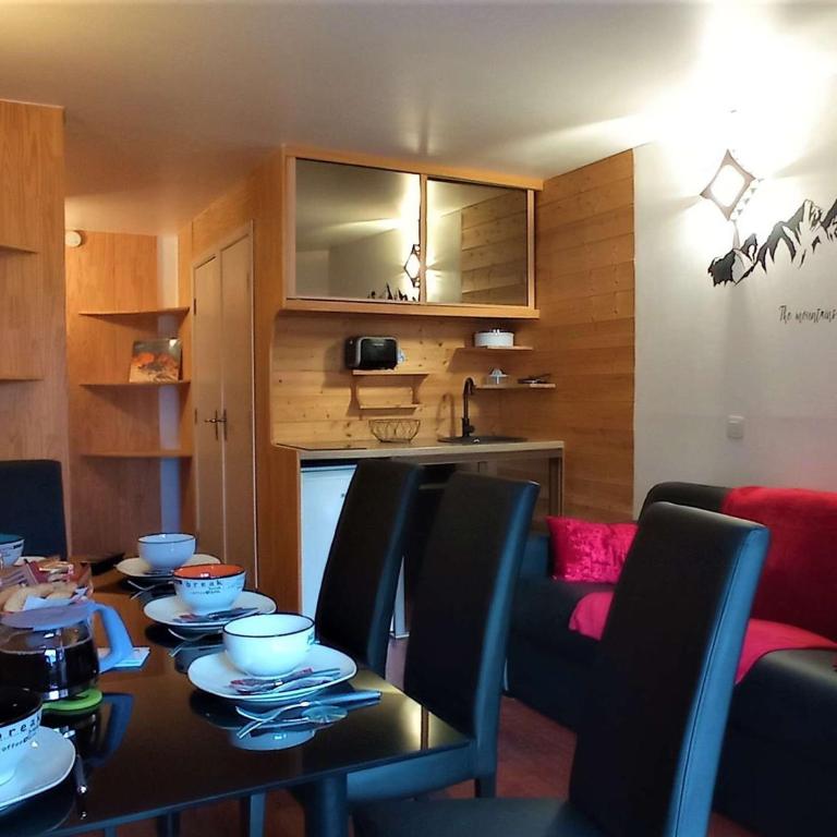 Charmant appart pour 5 pers, balcon, départ skis aux pieds, équipements top ! - Apartment mit 1 Schlafzimmer - 4