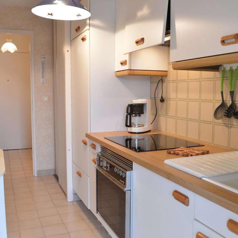 Appartement 2 pièces à Fréjus avec piscine, parking et à 300m des commerces - FR-1-226A-145 - Appartamento - 17