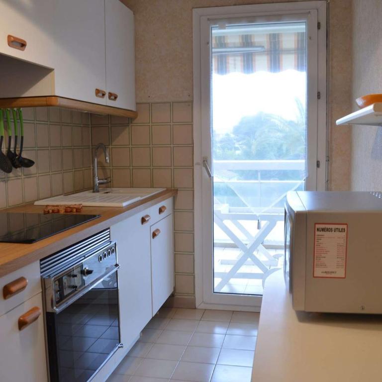 Appartement 2 pièces à Fréjus avec piscine, parking et à 300m des commerces - FR-1-226A-145 - Appartamento - 18