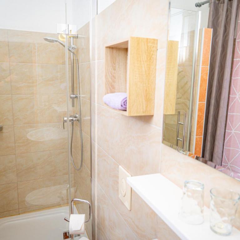 Pension Sandhof - Deluxe Zweibettzimmer - 31