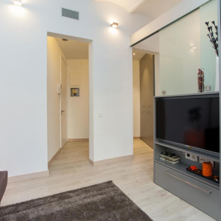 Housalia Sant Pau Views- Suite with View on Hospital Sant Pau - One-Bedroom Apartment - 23