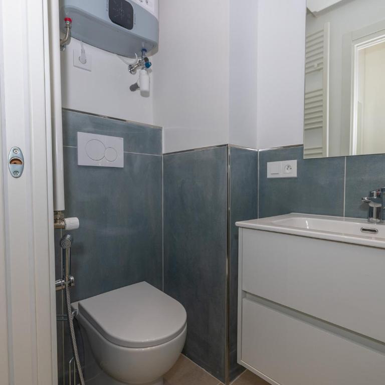 Appartement calme 2P refait à neuf avec terrasse et WiFi à Menton - FR-1-196-340 - Apartamento - 9