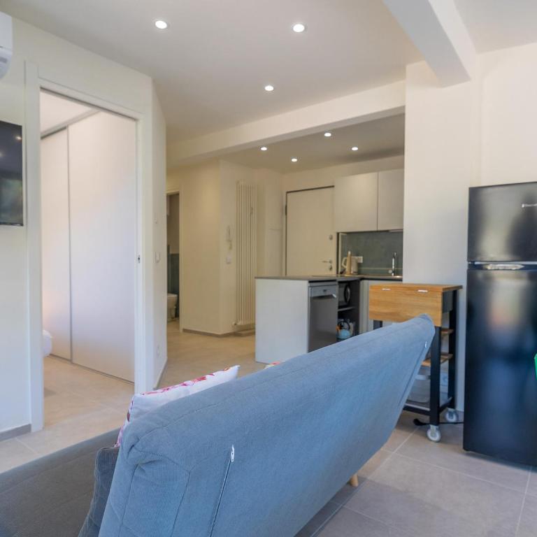 Appartement calme 2P refait à neuf avec terrasse et WiFi à Menton - FR-1-196-340 - Apartamento - 10