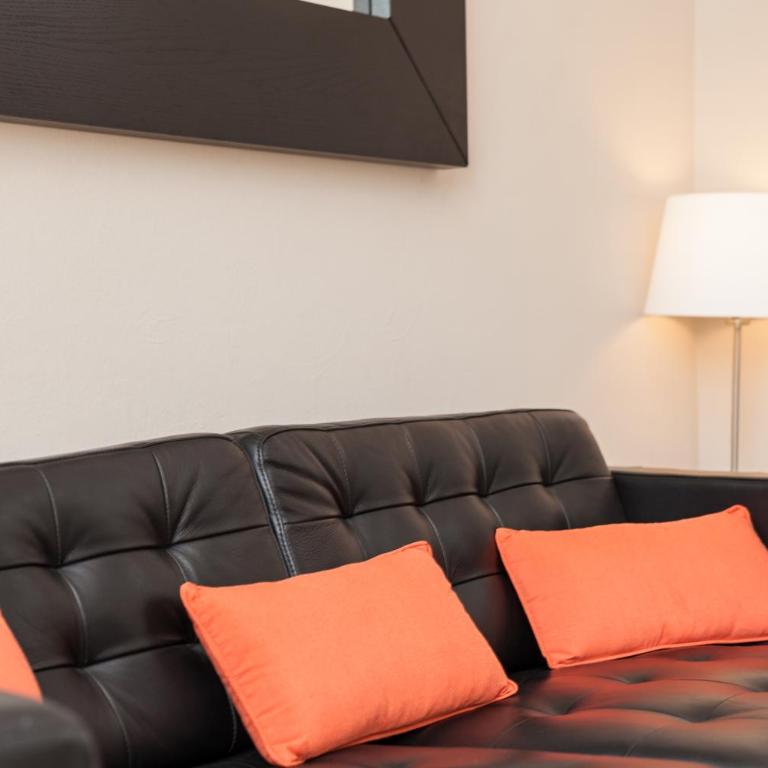 Housalia Sagrada Familia - Three-Bedroom Apartment - 20