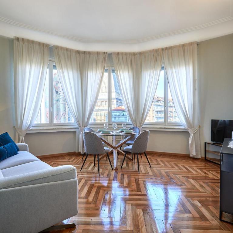 Esclusivo 100MQ Vista Mole - Appartamento con 2 Camere da Letto e Vista Città - 3
