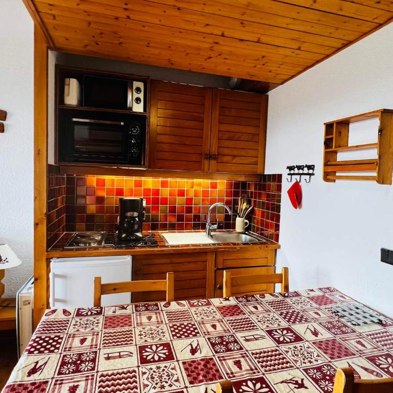 Studio cabine confortable aux Saisies - 5 pers, balcon sud - Studio - 6