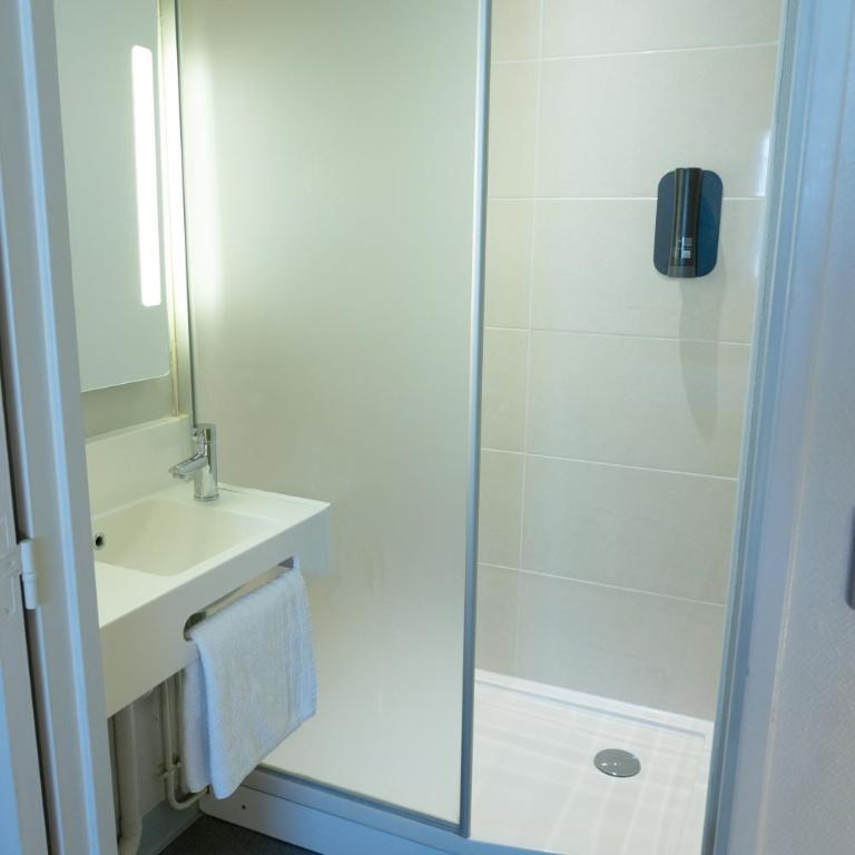 B&B HOTEL Limoges Centre Gare - Chambre Triple - 3