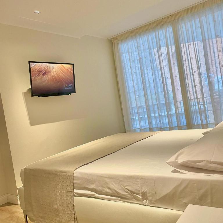 Taormina Cali Apartment - Two-Bedroom House - 6