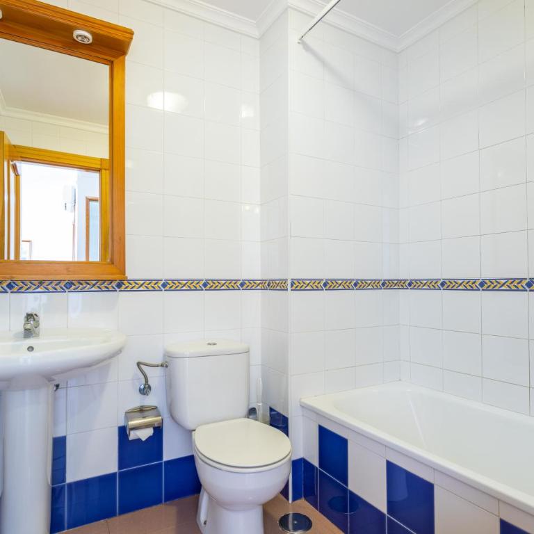 Apartamentos Solset Nerja - Apartamento con terraza y vistas al mar - 9