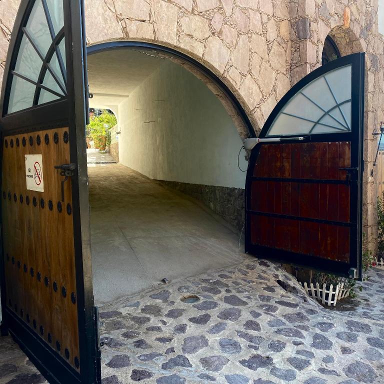 Castillo De La Santa Cruz - Two-Bedroom Apartment - 4