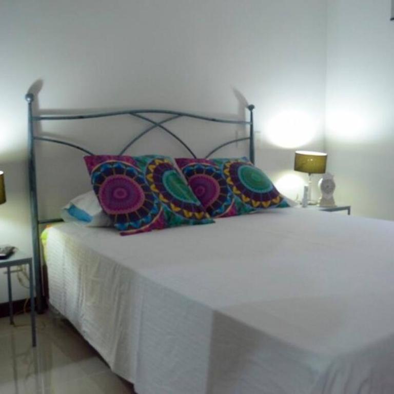 Apto en la Flora con vista zona social - Two-Bedroom Apartment - 11