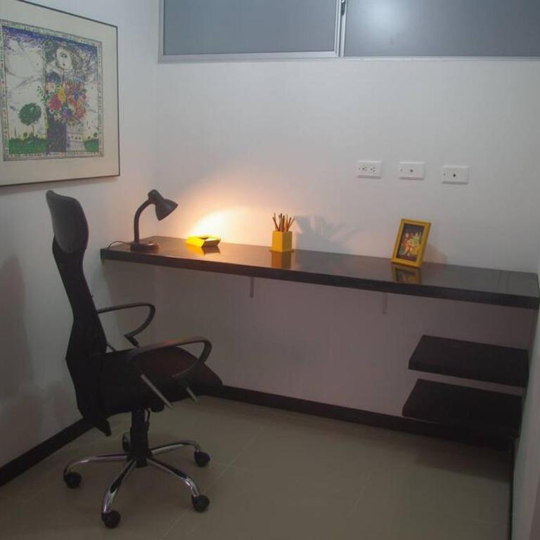 Apto en la Flora con vista zona social - Two-Bedroom Apartment - 10