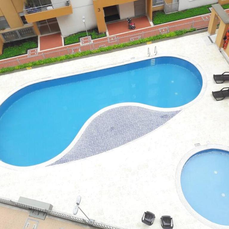 Apto en la Flora con vista zona social - Two-Bedroom Apartment - 15