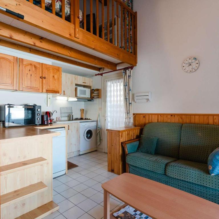 Pavillon climatisé 2 chambres et mezzanine avec Wifi à Gruissan - FR-1-409-205 - Villa - 2