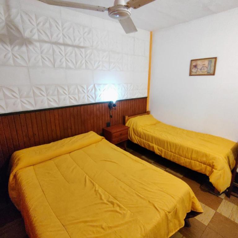 Megaró - Habitación Doble con baño privado - 1 o 2 camas - 8