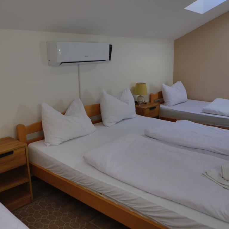 Konak kod Hame - Quadruple Room - 1