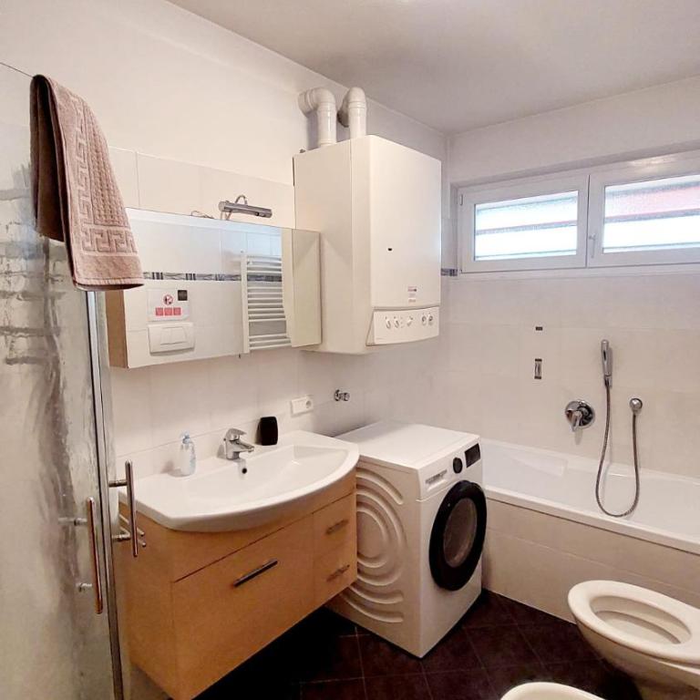 ROCCO's APARTMENT - in centro a Merano - Two-Bedroom Apartment - 17