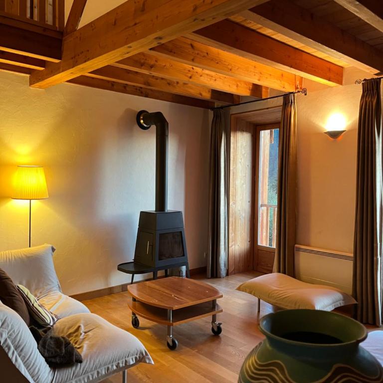 Apartment Belledonne 3 minutes from Alpe d Huez Grand Domaine via Oz en Oisans - Appartement - Vue sur Jardin - 2
